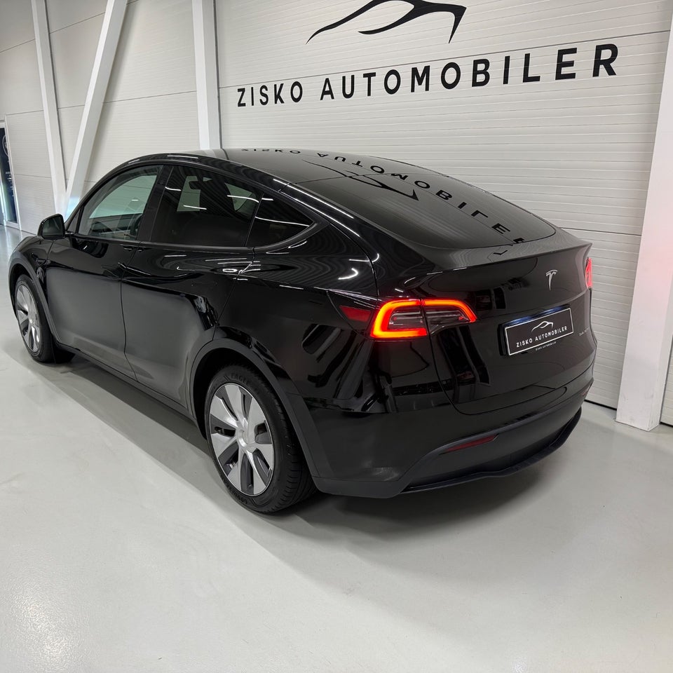 Tesla Model Y Long Range AWD 5d