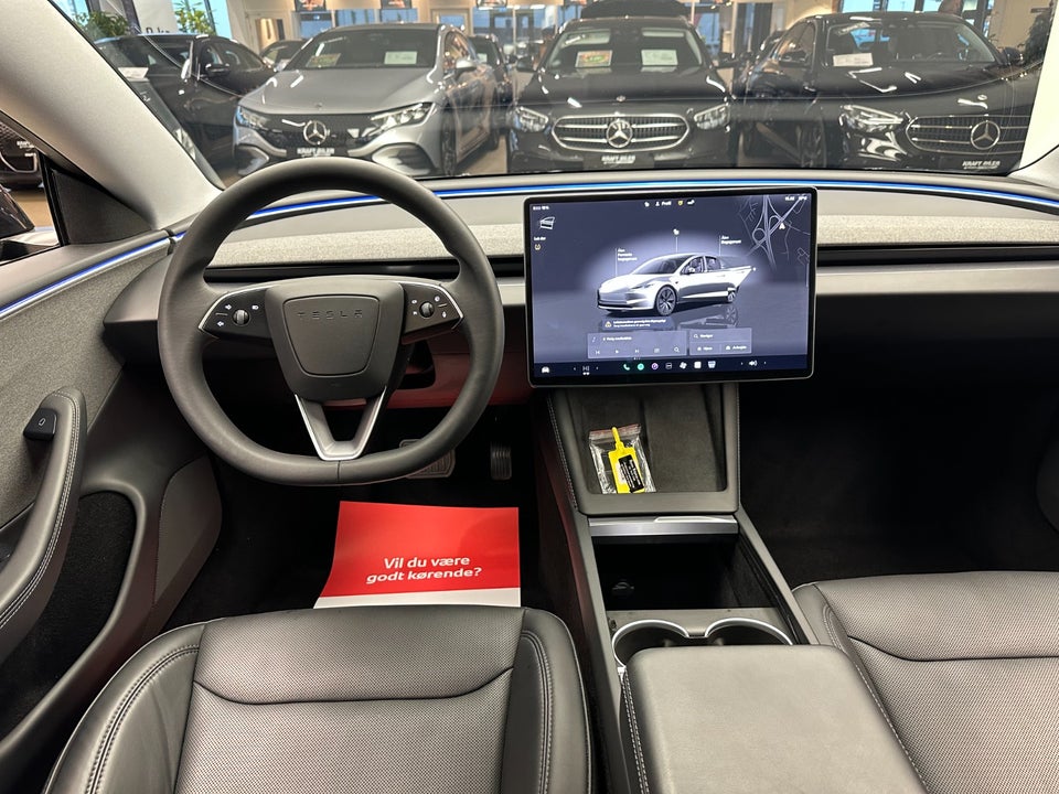 Tesla Model 3 RWD 4d