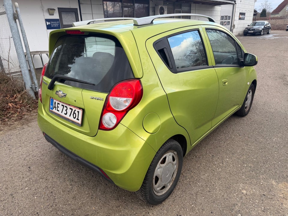 Chevrolet Spark 1,0 LT 5d