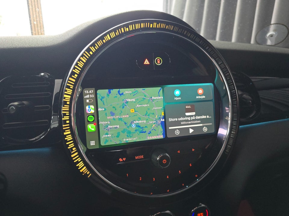 MINI Cooper SE Experience 3d