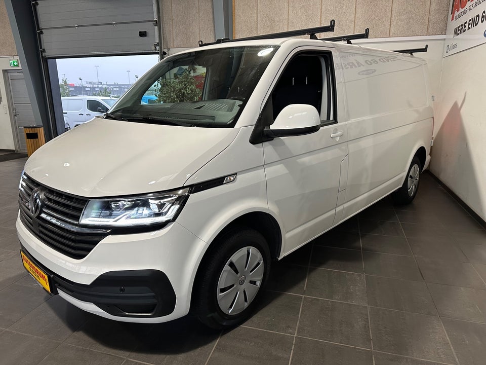 VW Transporter 2,0 TDi 150 Kassevogn DSG lang
