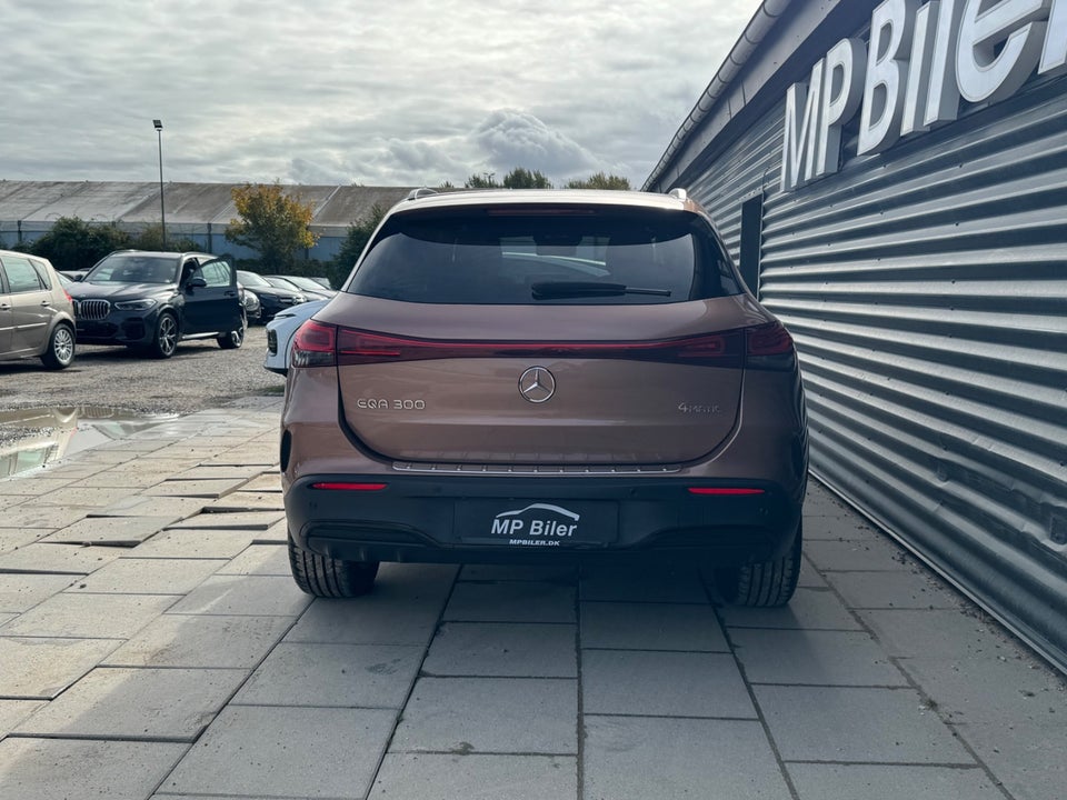 Mercedes EQA300 AMG Line 4Matic 5d