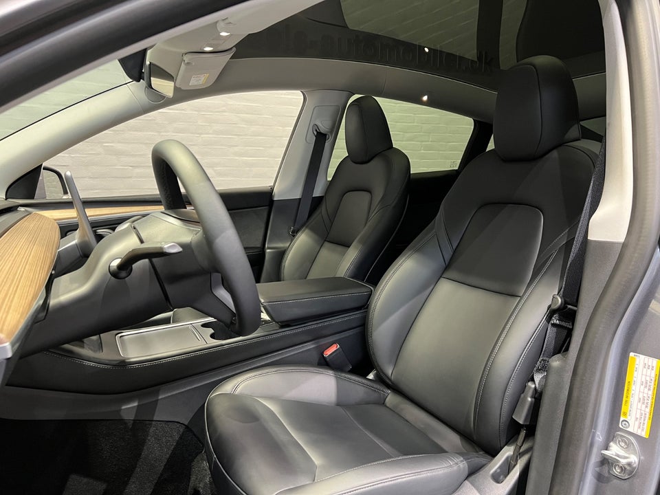 Tesla Model Y Long Range AWD 5d