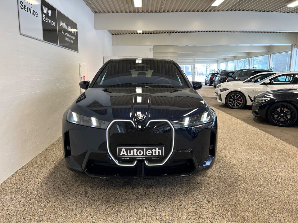 BMW iX xDrive45 Fully Charged 5d