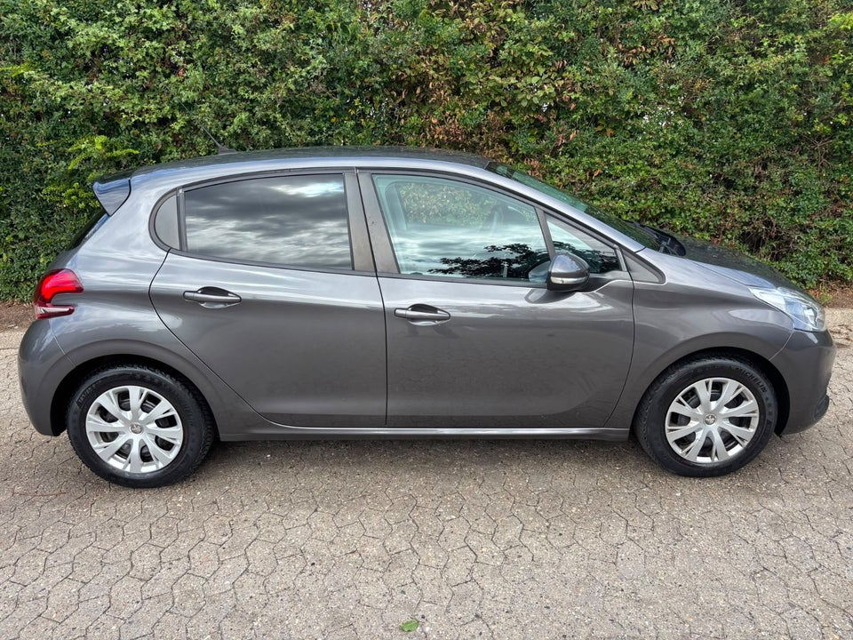 Peugeot 208 1,2 VTi 82 Allure 5d