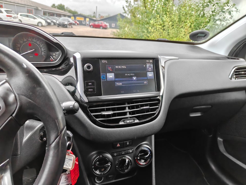 Peugeot 208 1,2 VTi 82 Active 5d