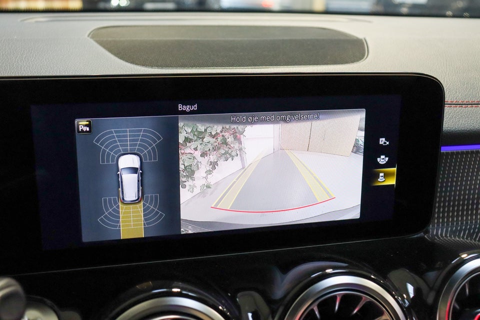 Mercedes EQB300 AMG Line 4Matic 5d