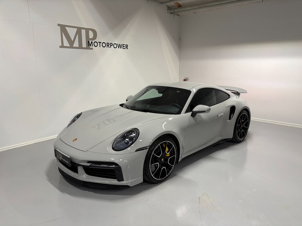 Porsche 911 Turbo S 3,8 Coupé PDK 2d
