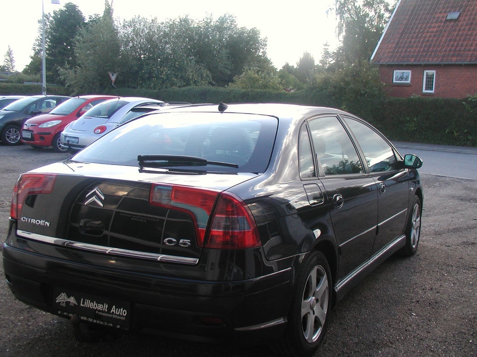 Citroën C5 1,6 HDi Elegance 5d