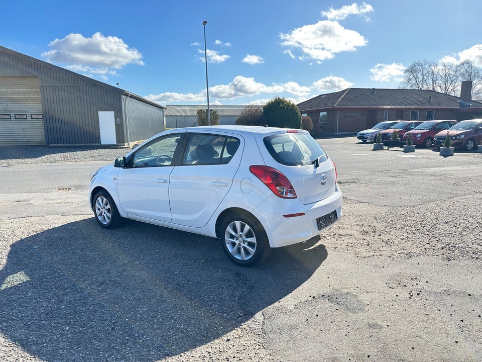 Hyundai i20 1,25 Classic XTR 5d