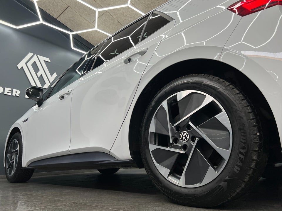 VW ID.3 58 Pro Performance Family 5d