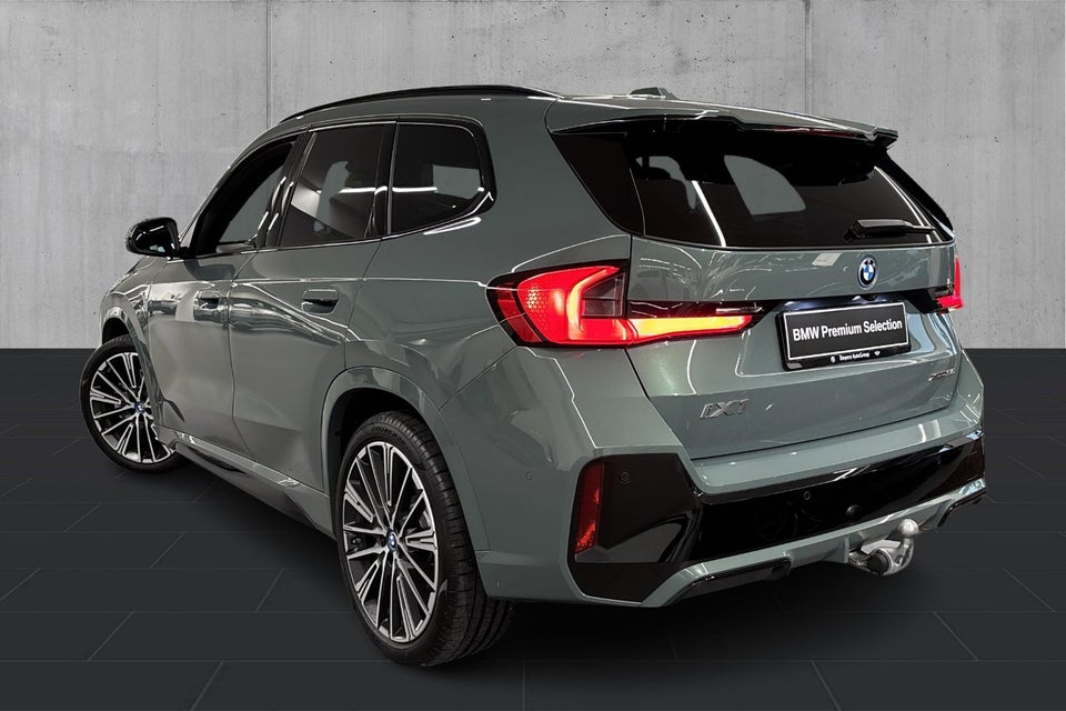 BMW iX1 xDrive30 Fully Charged 5d