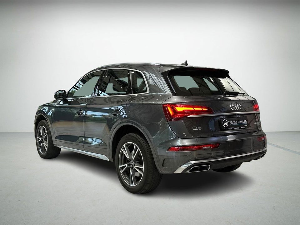 Audi Q5 50 TFSi e S-line quattro S-tr. 5d