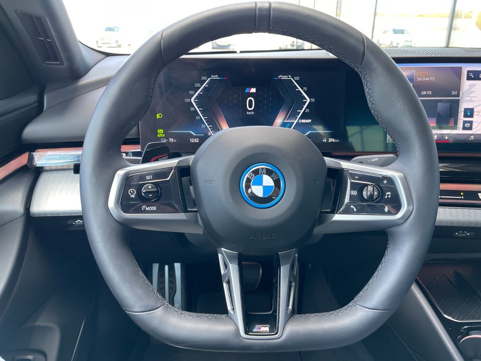 BMW i5 eDrive40 M-Sport 4d