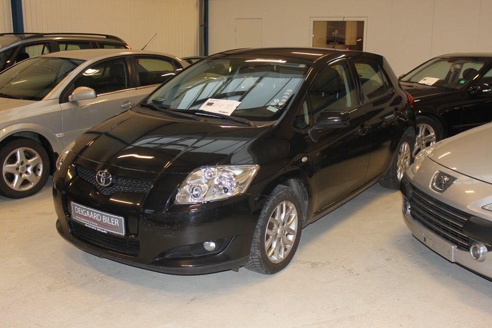 Toyota Auris 1,6 Luna+ 5d