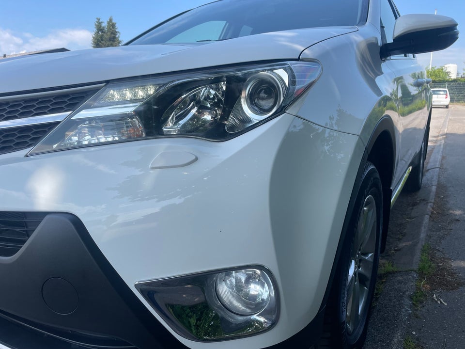 Toyota RAV4 2,0 D-4D T3 5d