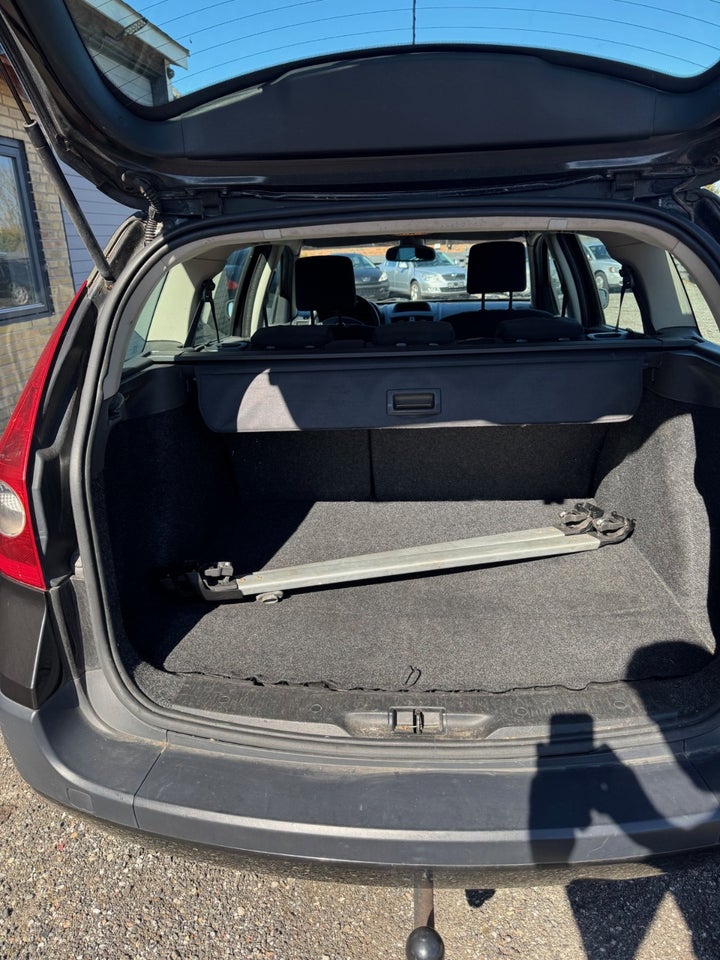 Renault Megane II 1,6 Authentique Comfort stc. 5d