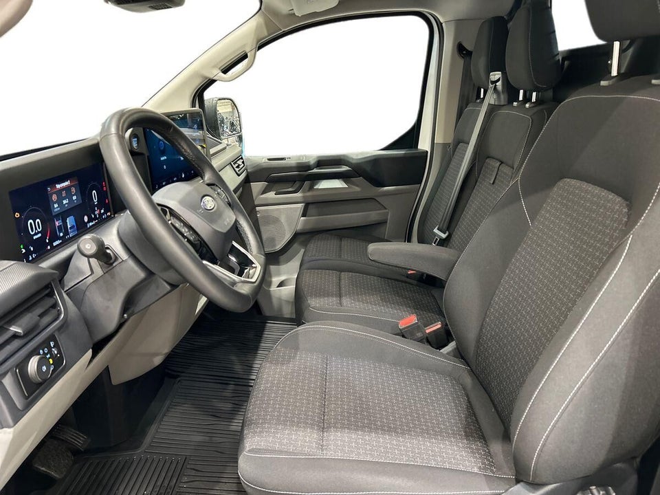 Ford Transit Custom 320L 2,0 EcoBlue Trend aut.