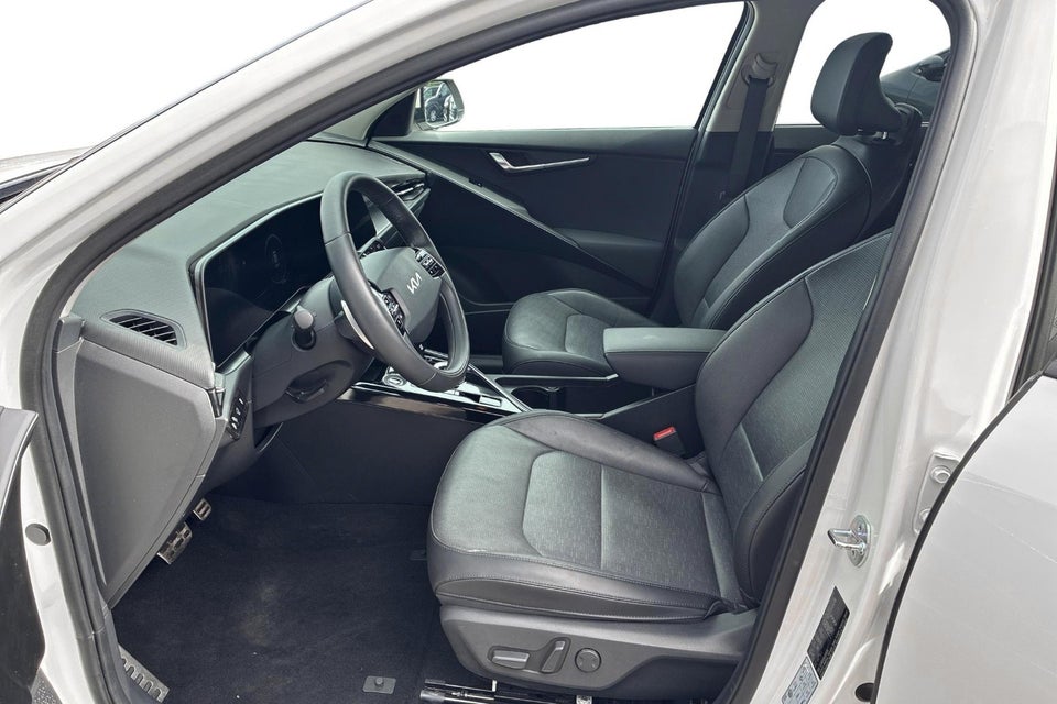 Kia Niro 64 EV Premium 5d