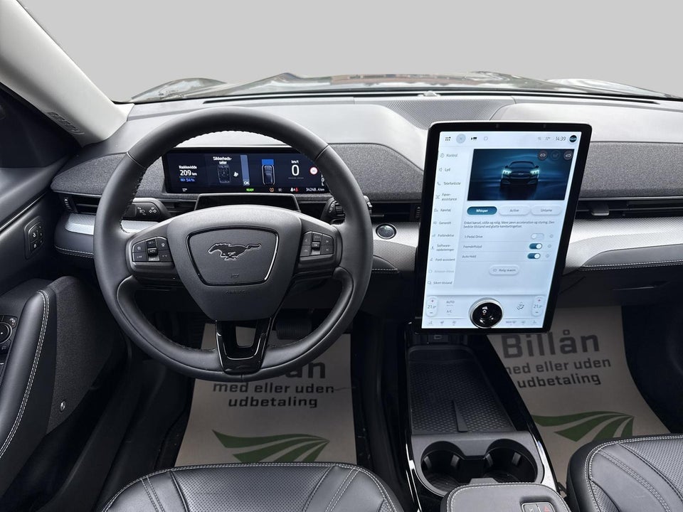 Ford Mustang Mach-E 75 Standard Range 5d