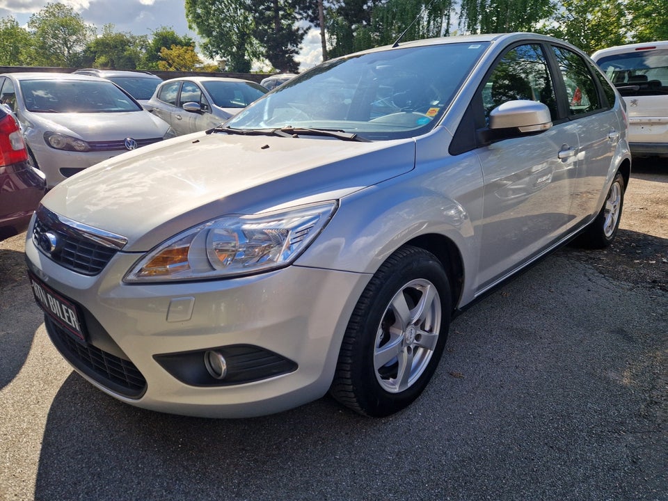 Ford Focus 1,6 Titanium 5d