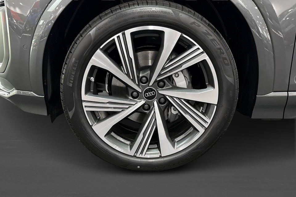 Audi Q6 e-tron S-line plus performance 5d