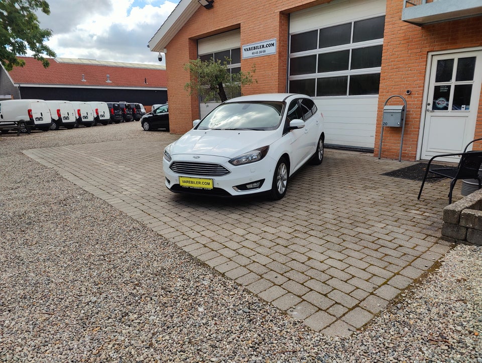 Ford Focus 1,5 TDCi 120 Titanium stc. Van 5d