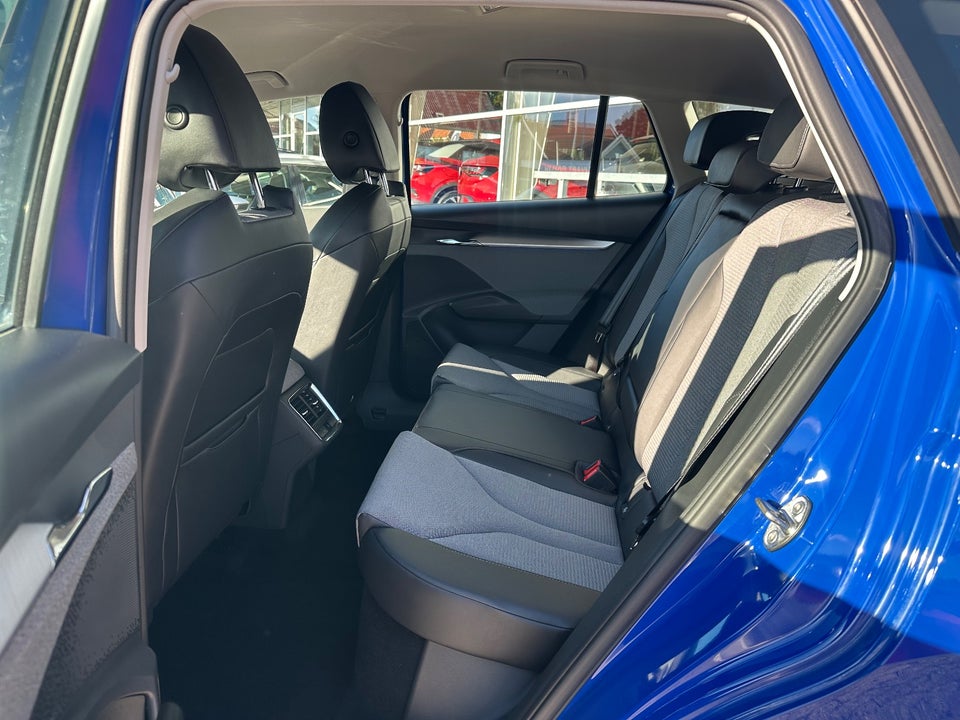 Skoda Enyaq 80 iV Loft 5d