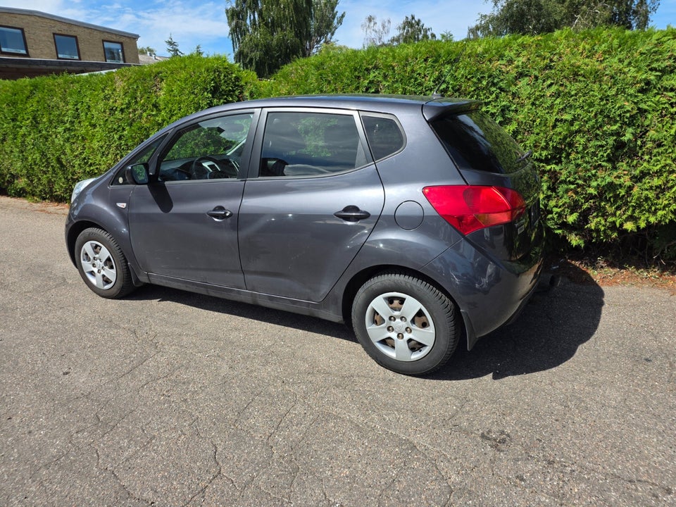 Kia Venga 1,4 CVVT Active 5d