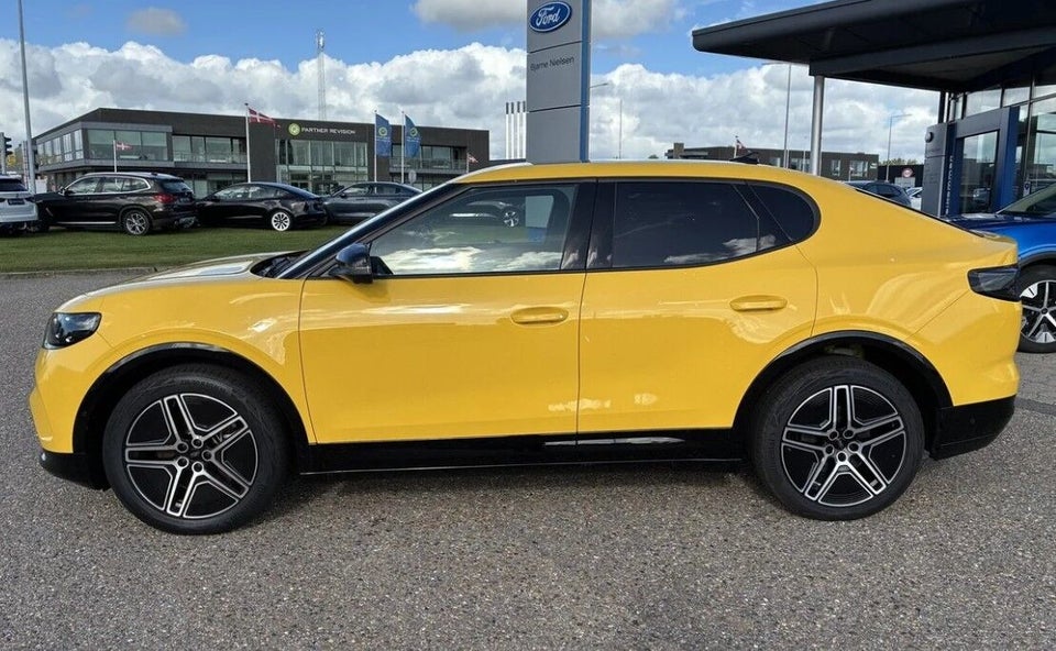 Ford Capri 79 Premium Extended Range AWD 5d
