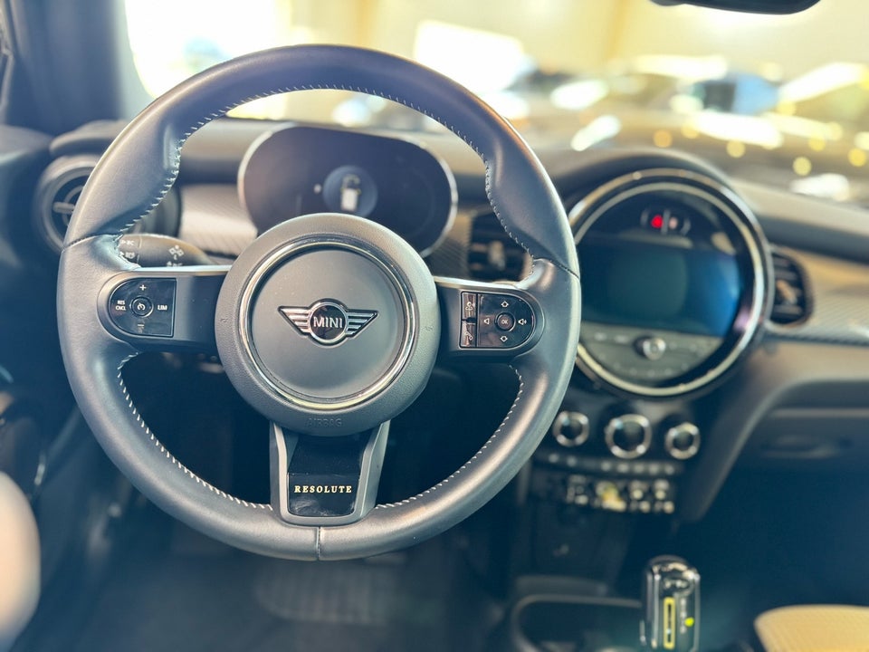 MINI Cooper SE Resolute Edition 3d