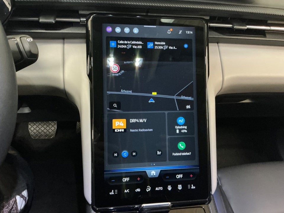 Ford Explorer 77 Premium Extended Range 5d