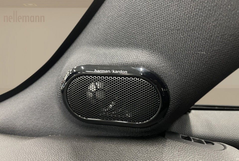 MINI Cooper SE Experience 3d