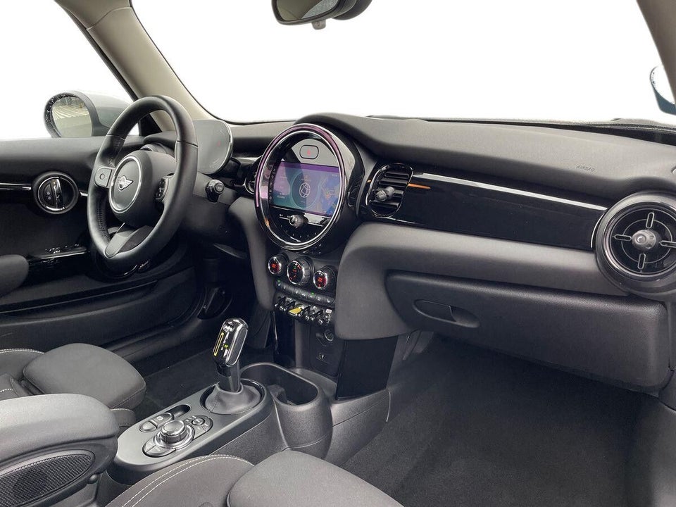 MINI Cooper SE Essential 3d