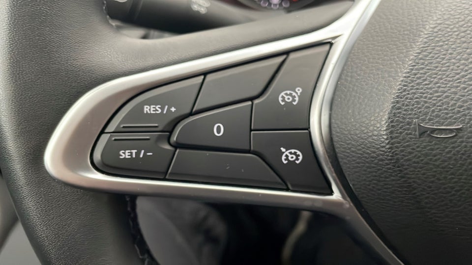 Renault Clio V 1,0 TCe 90 Zen X-tr. 5d