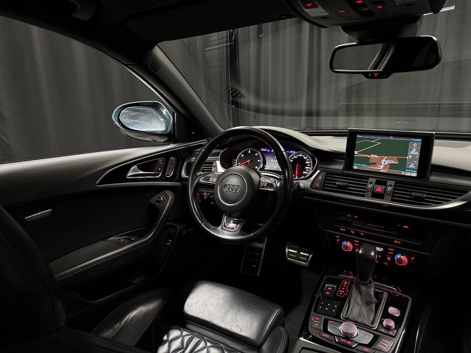 Audi A6 3,0 TDi 320 S-line Avant quattro Tiptr. 5d