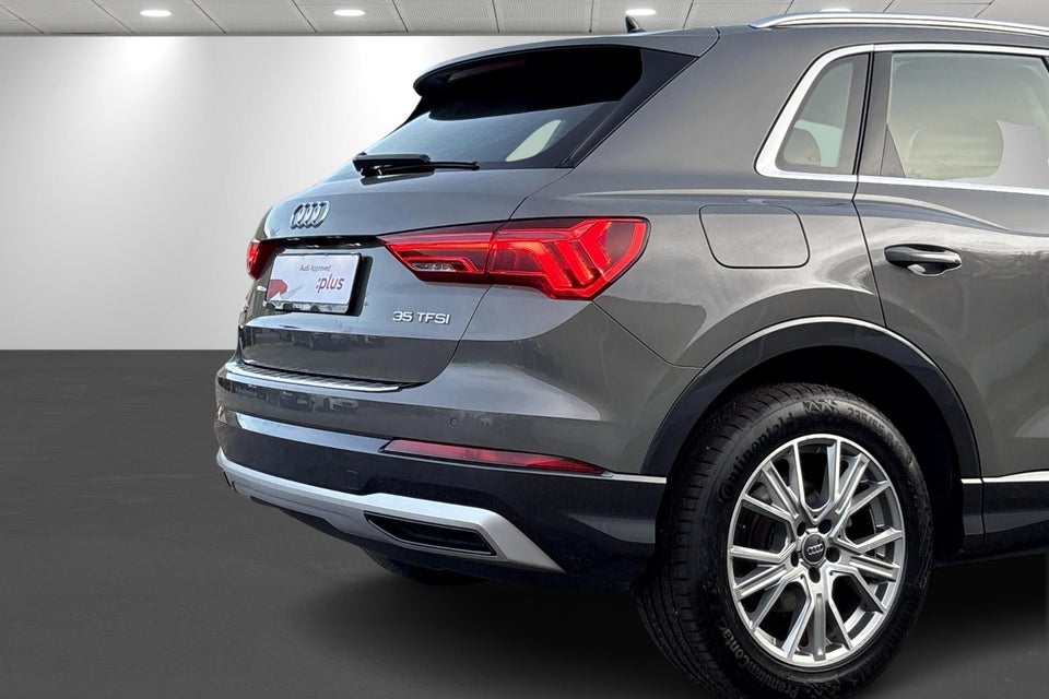 Audi Q3 35 TFSi Advanced Prestige S-tr. 5d
