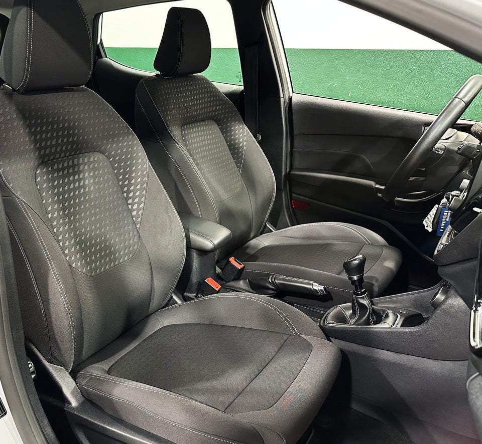Ford Fiesta 1,5 TDCi 85 Titanium 5d