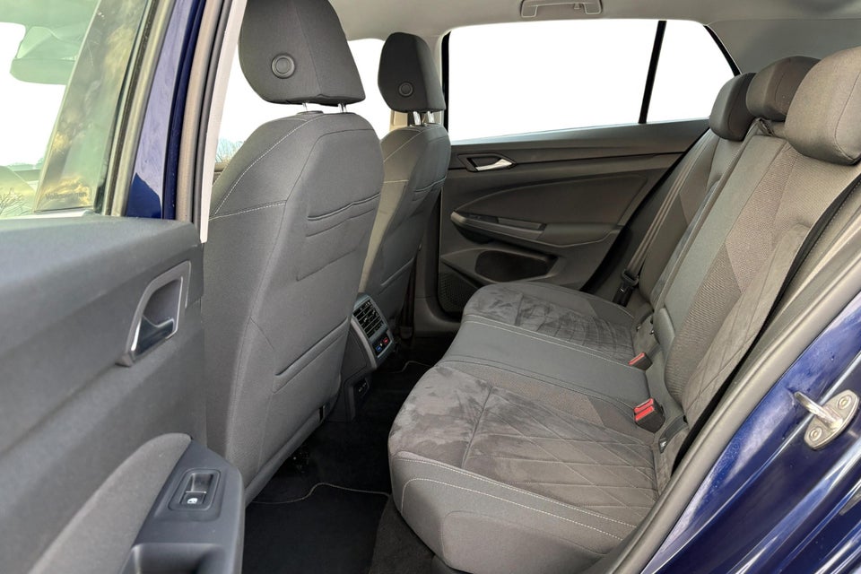 VW Golf VIII 1,5 eTSi 150 Style DSG 5d