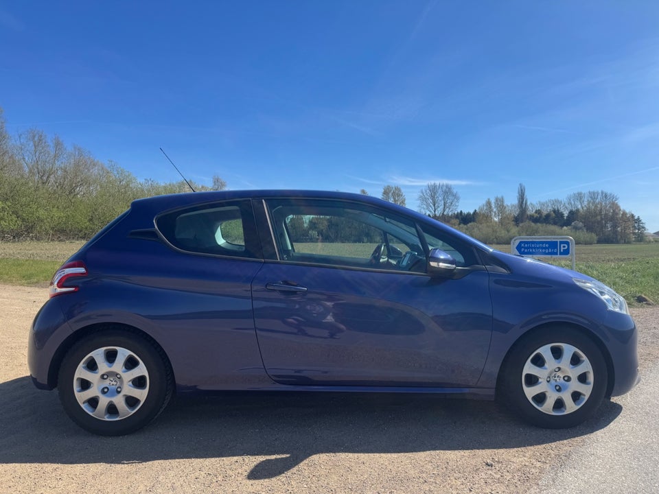 Peugeot 208 1,6 e-HDi 92 Allure 3d