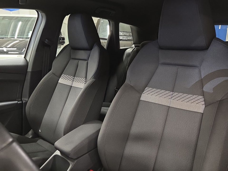 Audi Q4 e-tron 40 Attitude 5d