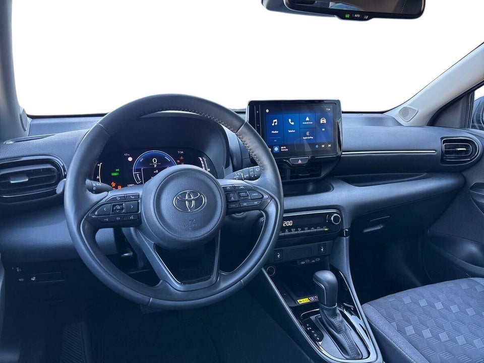 Toyota Yaris 1,5 Hybrid Style e-CVT Van 5d