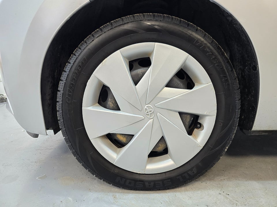 Toyota Aygo 1,0 VVT-i x-change x-shift 5d