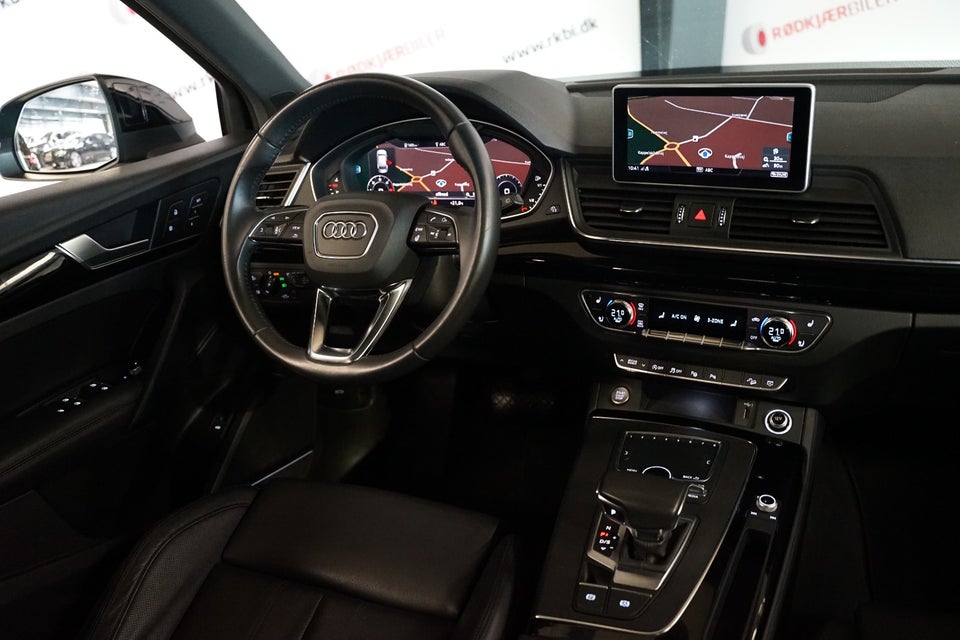 Audi Q5 40 TDi quattro S-tr. 5d