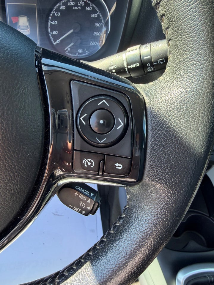 Toyota Yaris 1,0 VVT-i T3 5d