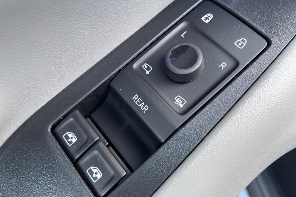 Ford Explorer 77 Premium Extended Range 5d