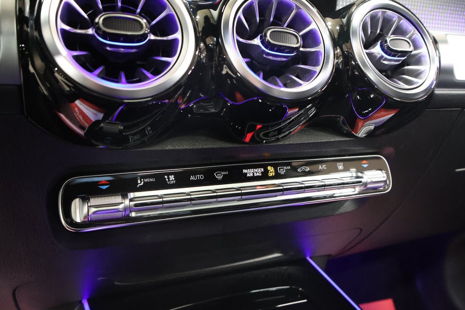 Mercedes EQB300 AMG Line 4Matic 5d