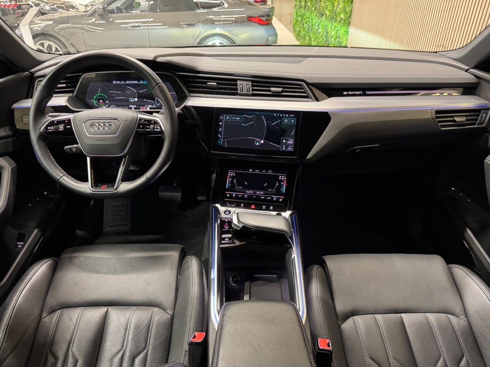 Audi e-tron 55 S-line quattro 5d