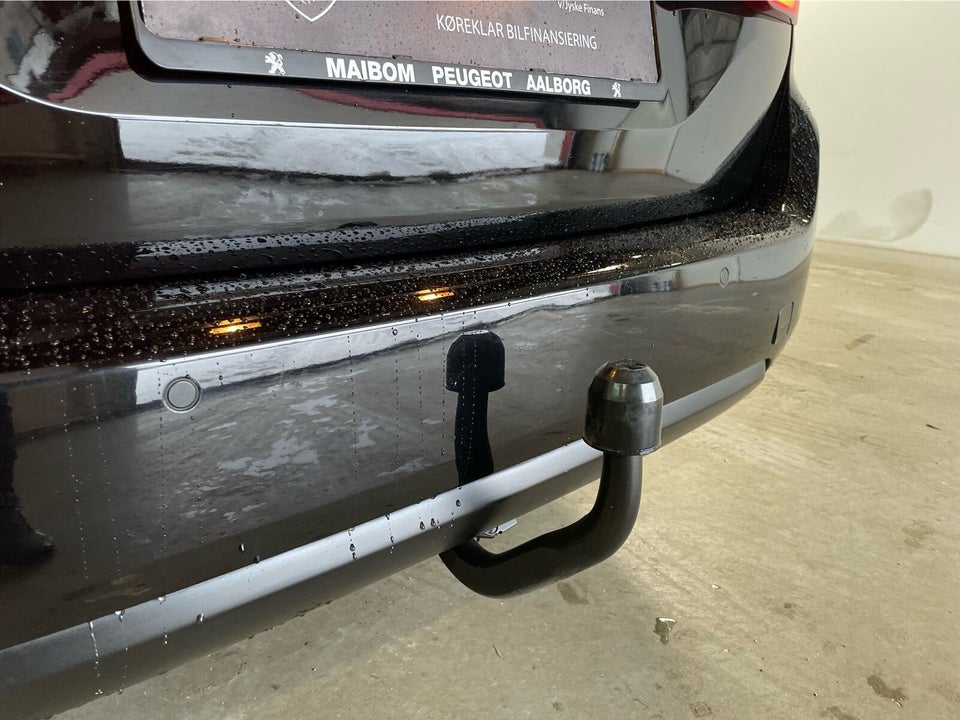 Peugeot 308 1,5 BlueHDi 130 Infinity SW 5d