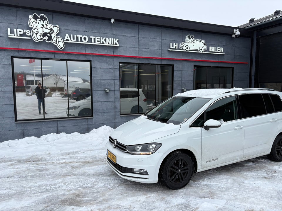 VW Touran 2,0 TDi 150 Highline DSG Van 5d